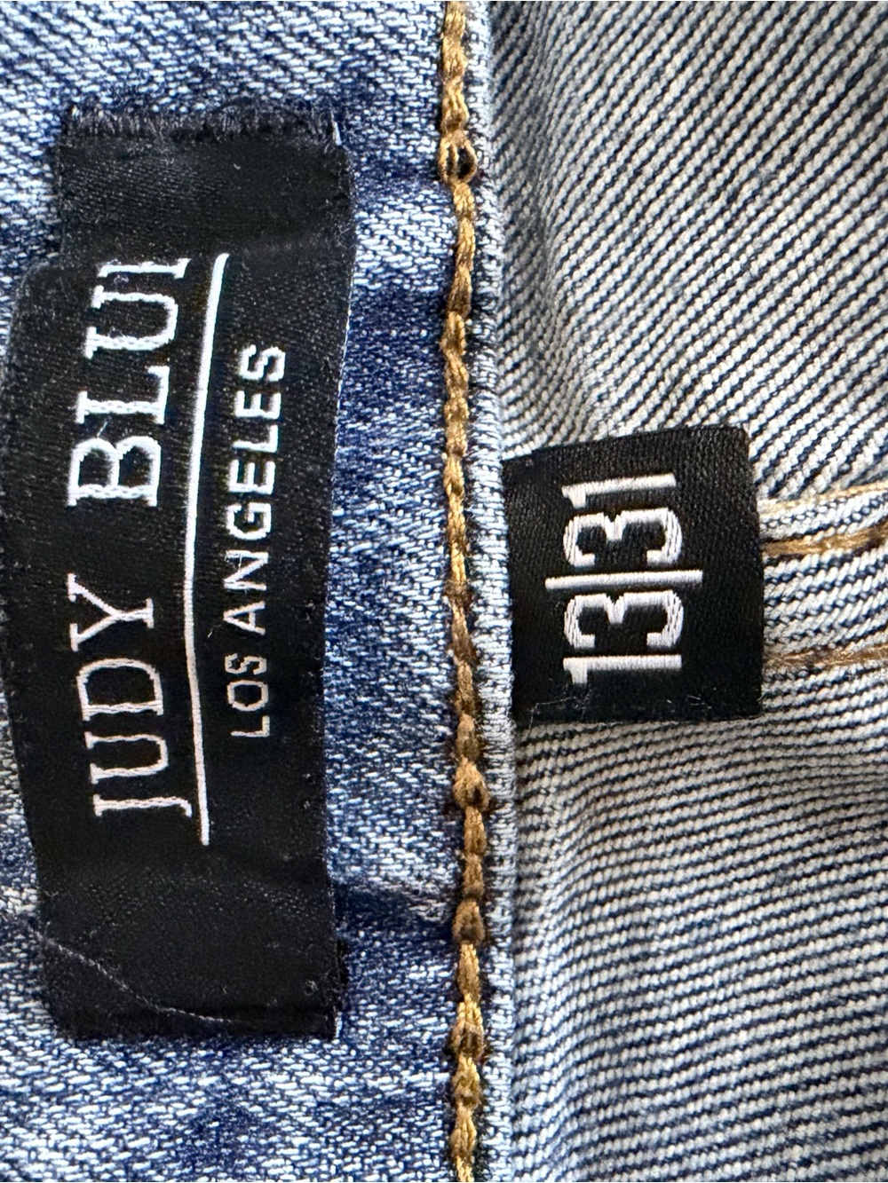 Judy Blue Light Blue Wide-Leg Frayed Hem Jeans - Picture 3 of 3